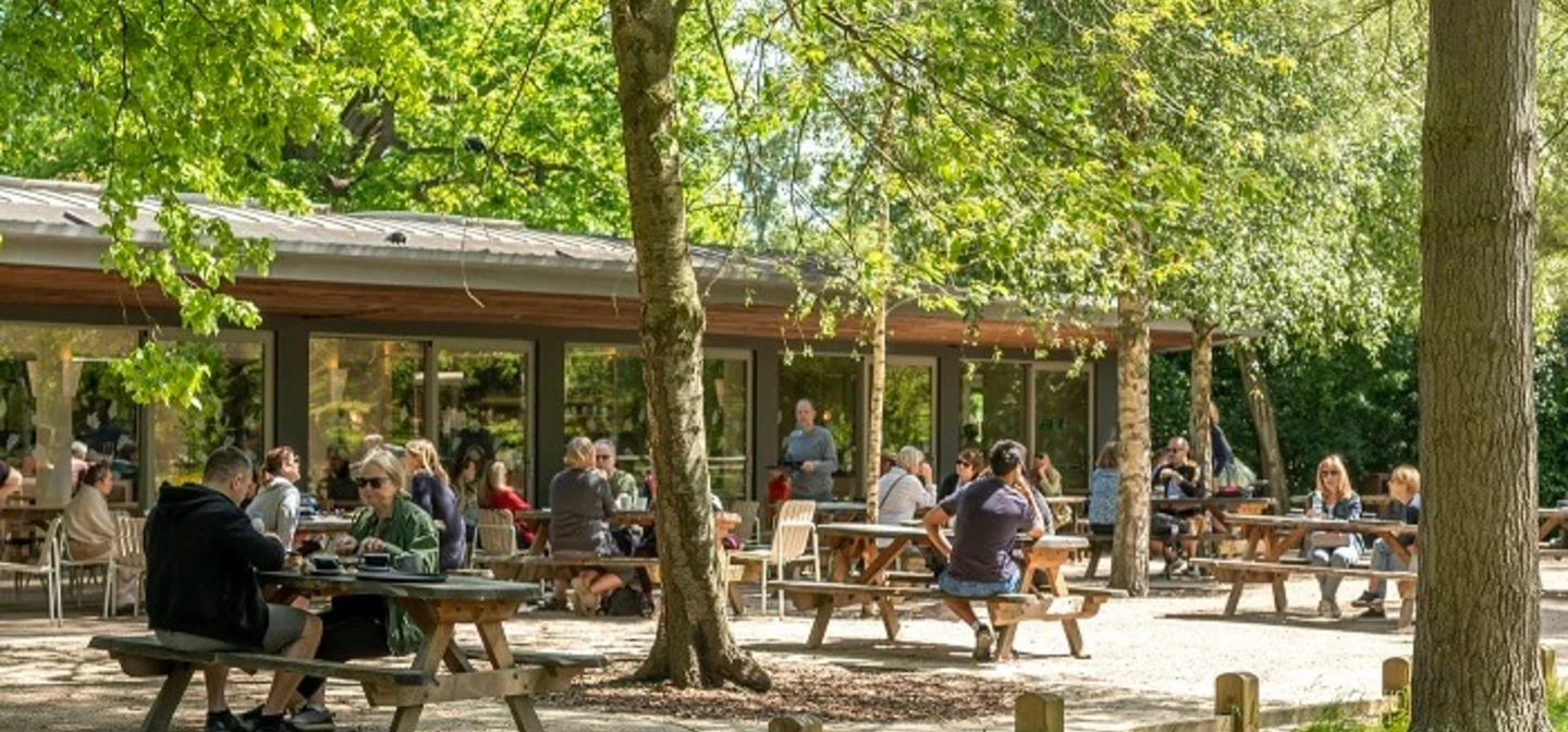 Pheasantry Café in Bushy Park