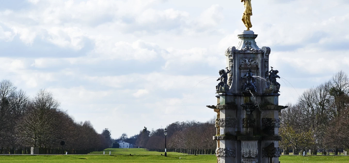 Bushy Park Spring Hero Monuments