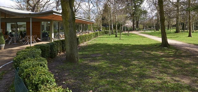 Pheasantry Café in Bushy Park