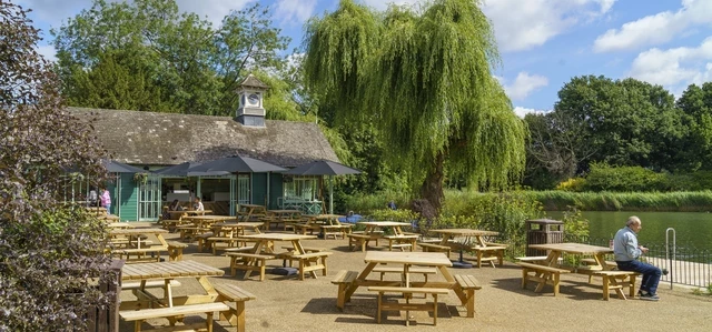 The Waterside Café in The Regent's Park & Primrose Hill