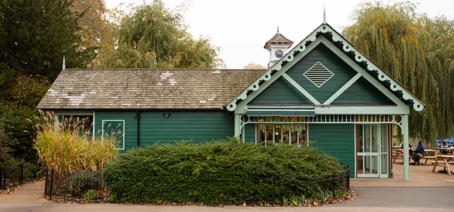 The Waterside Café