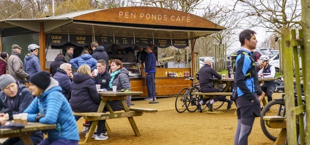 Pen Ponds kiosk