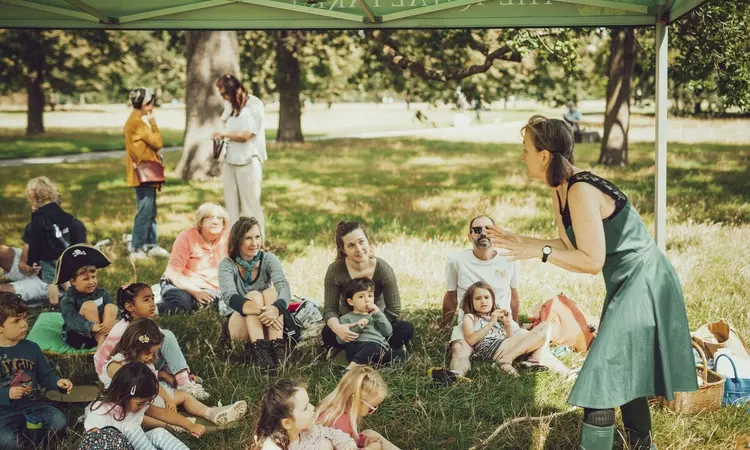 storytelling at discovery days in Hyde Park