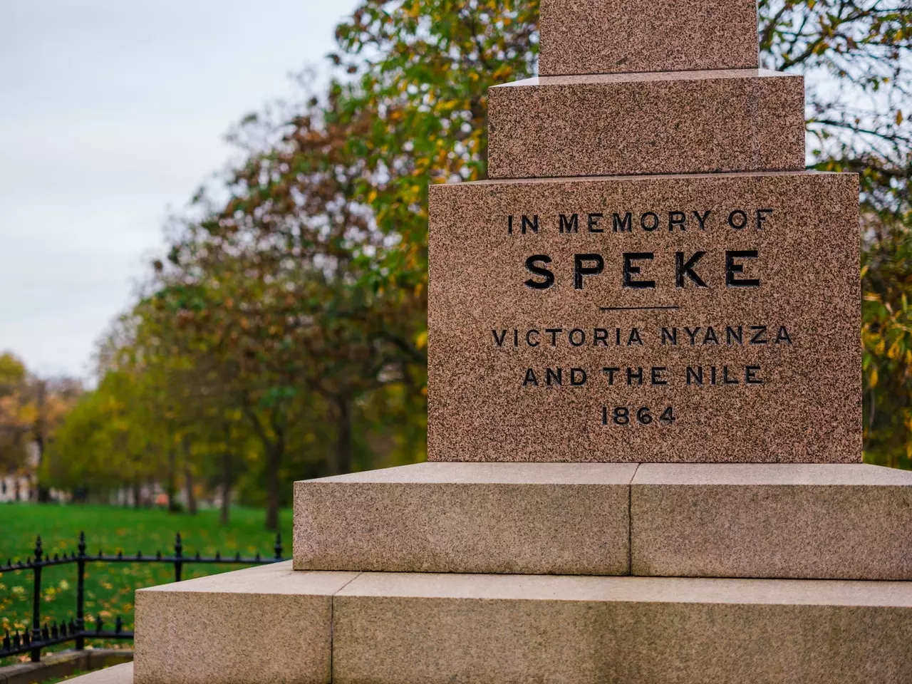 Speke monument in Kensington Gardens