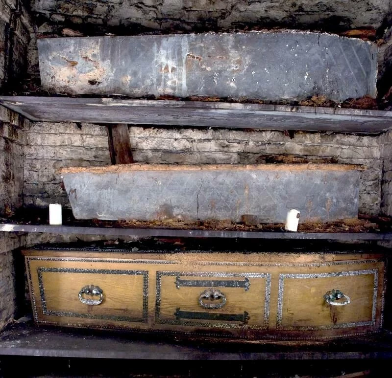 Catacomb coffins detail